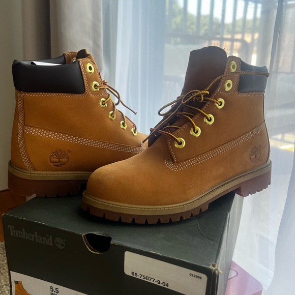 Timberland Other - Timberland Men's Tan Nubuck Boots